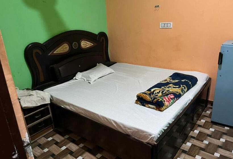 Spot On Rock Hotel & Restaurant Kosli