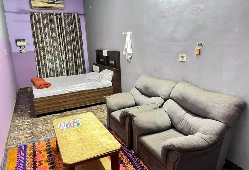 Spot On Rock Hotel & Restaurant Kosli