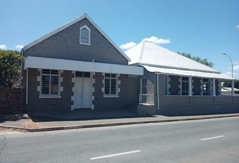 هاستل Budget Accommodation