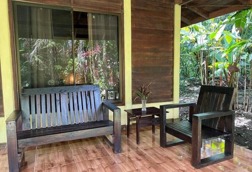 ベッドアンドブレックファースト Casita Lidia Bijagua