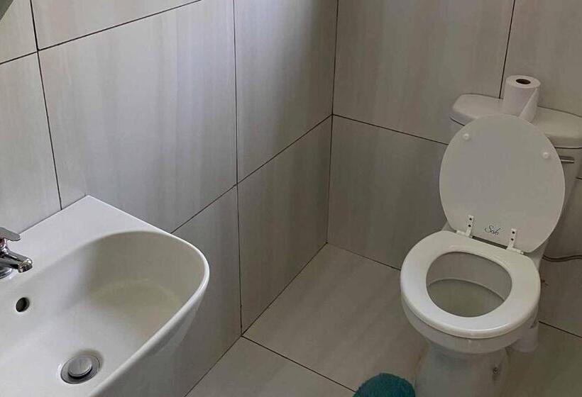 ベッドアンドブレックファースト Lodge At Nyala