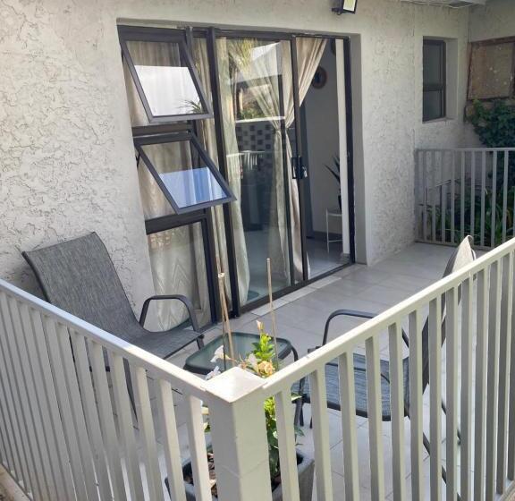 ベッドアンドブレックファースト Lodge At Nyala