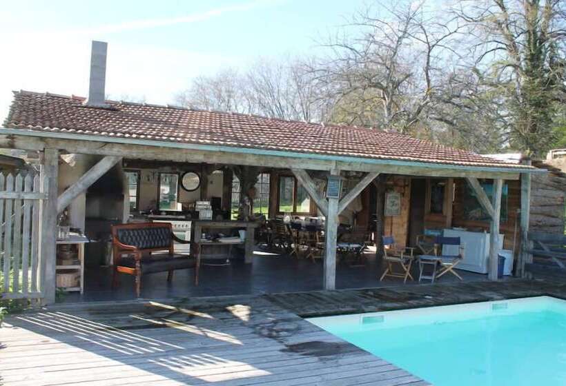 צימר Château De Montautre