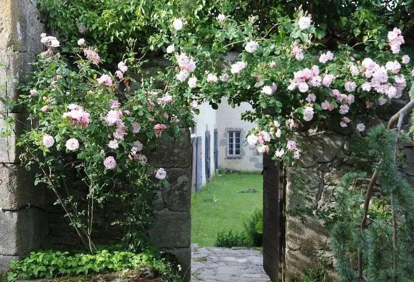 Aamiaismajoitus (B&B) Château De Montautre
