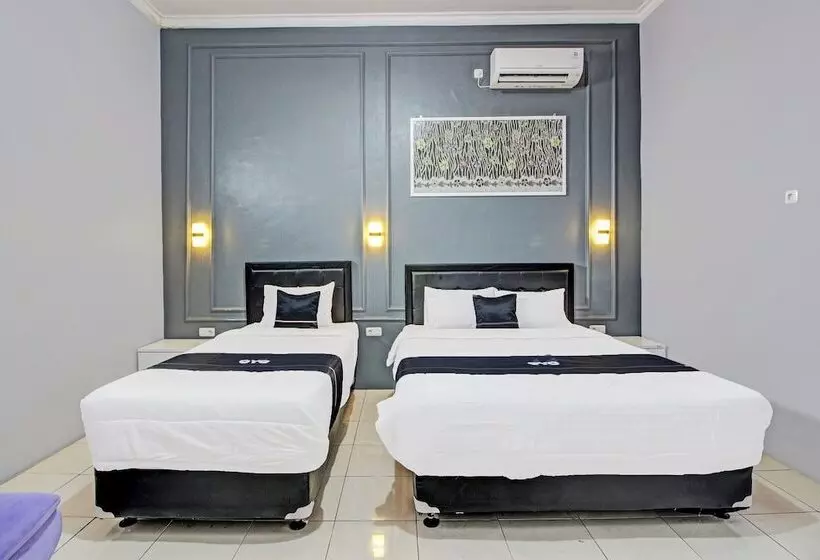 Hotelli Capital O 92250 Hall & Guesthouse Kowapi Syariah