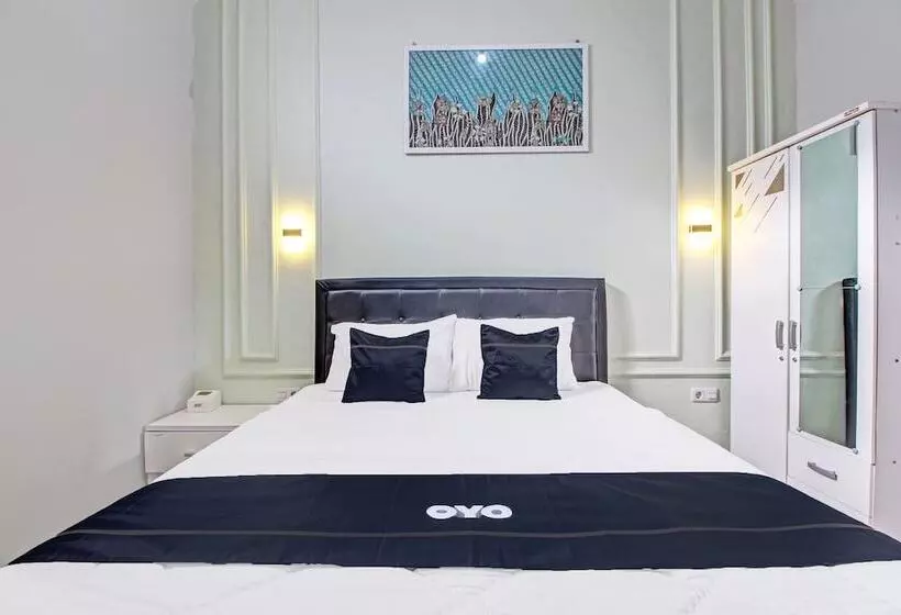 Hotelli Capital O 92250 Hall & Guesthouse Kowapi Syariah
