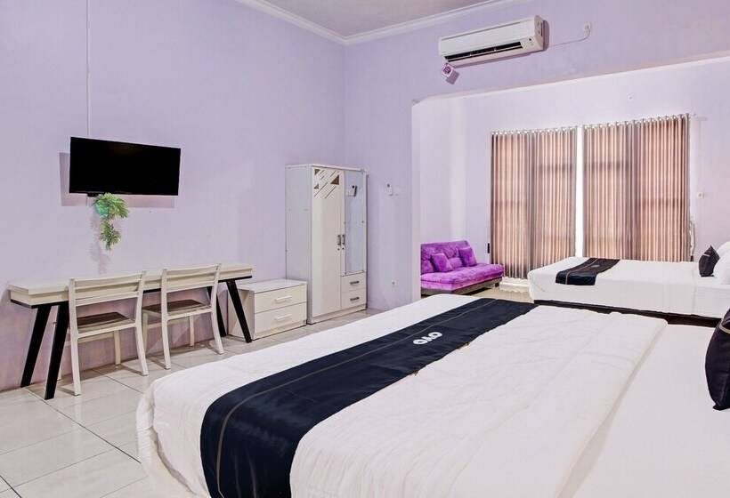 בית מלון כפרי Capital O 92250 Hall & Guesthouse Kowapi Syariah