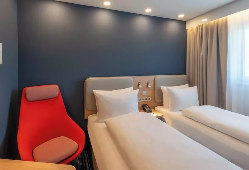 Hotelli Holiday Inn Express   Hamburg South A7 As42, An Ihg