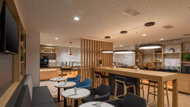 Hotelli Holiday Inn Express   Hamburg South A7 As42, An Ihg