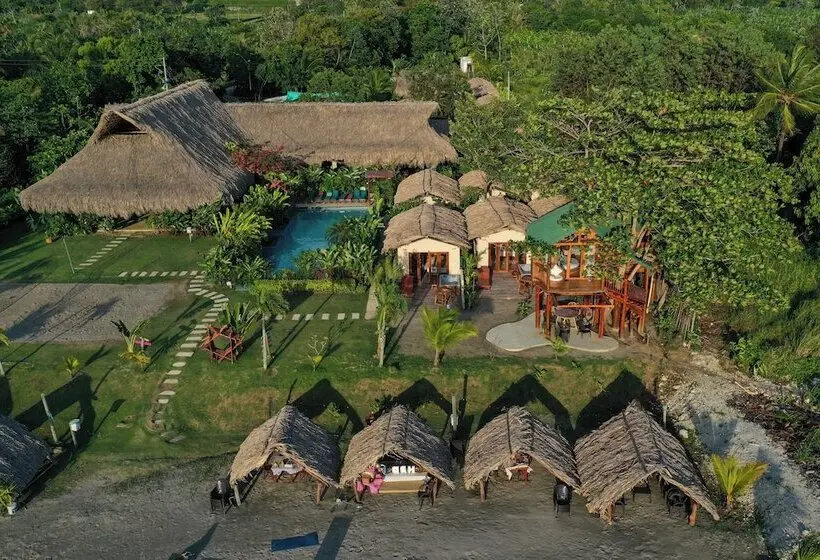 ホテル Makai Beach Hostel