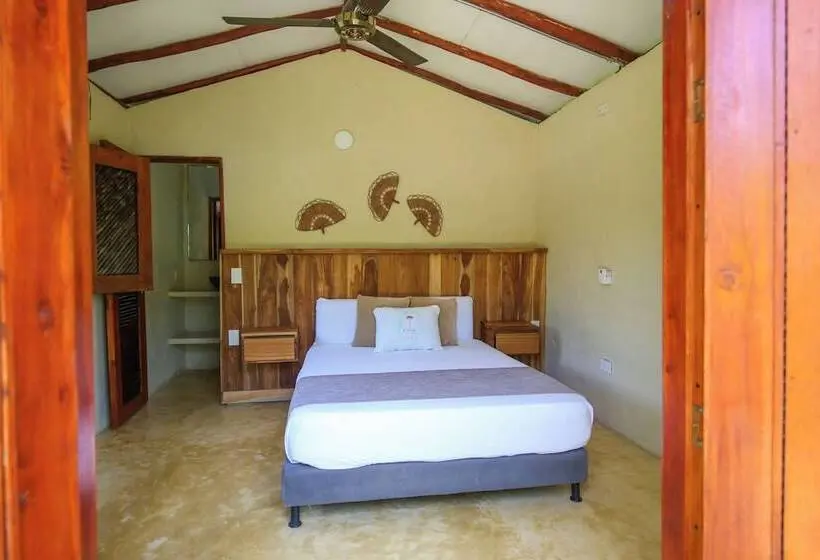 ホテル Makai Beach Hostel