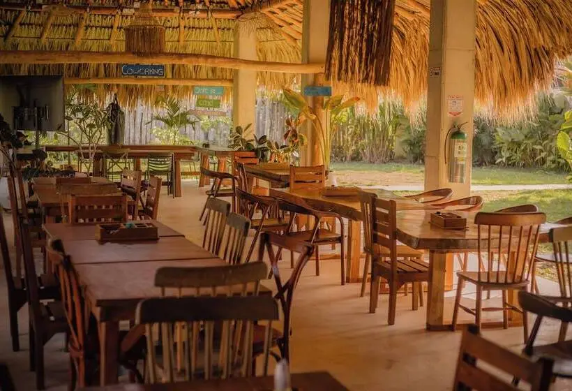 ホテル Makai Beach Hostel