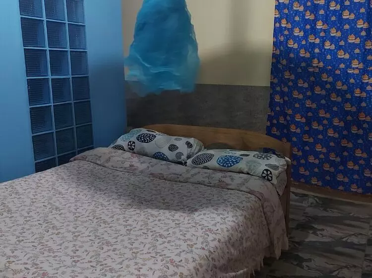 پانسیون Naisi Spur