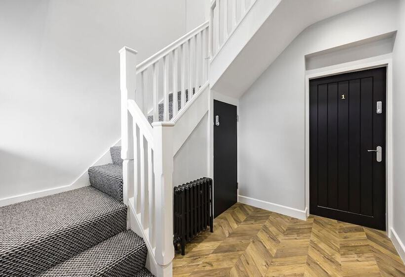 پانسیون Victoria Hub