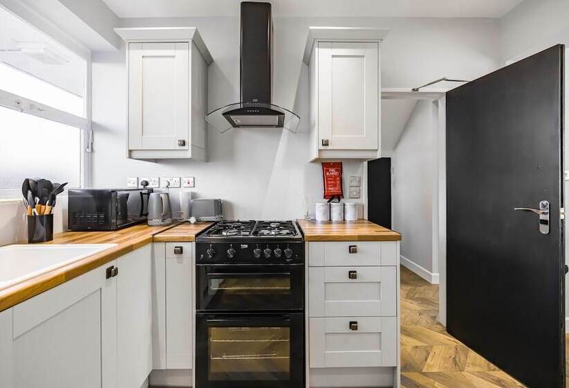 پانسیون Victoria Hub