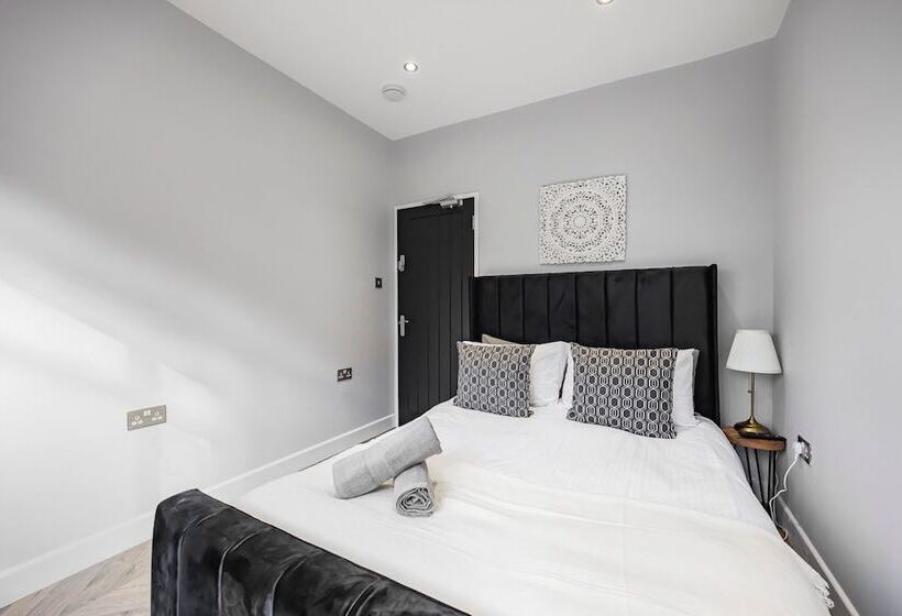 پانسیون Victoria Hub