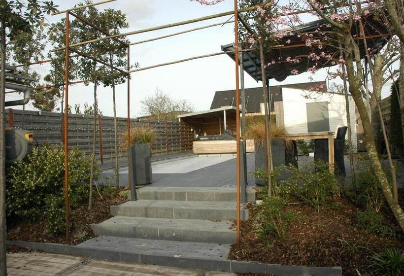 تختخواب و صبحانه Twinkeling Lights