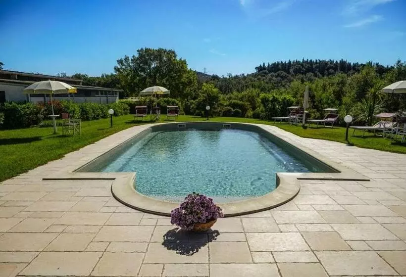 Hotelli Agriturismo Baia Degli Ulivi