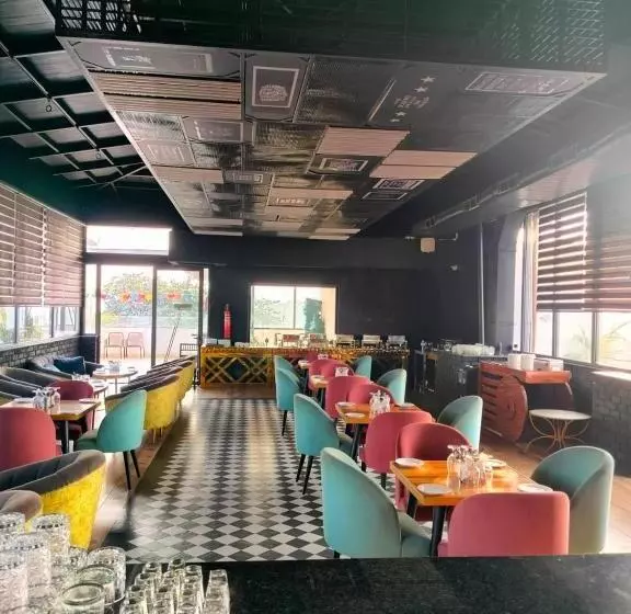 ホテル Tivoli Cititel