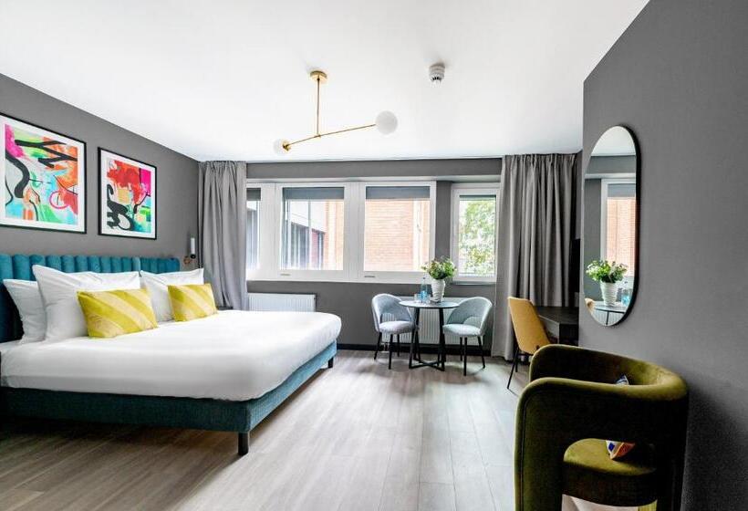 Numa L Saga Apartments