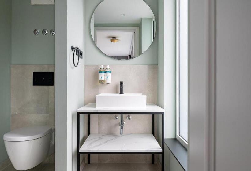 Numa L Saga Apartments