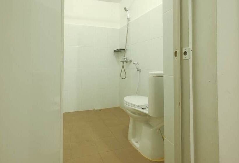 هاستل Snooze Malang