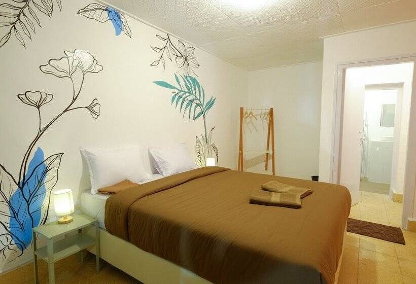 هاستل Snooze Malang