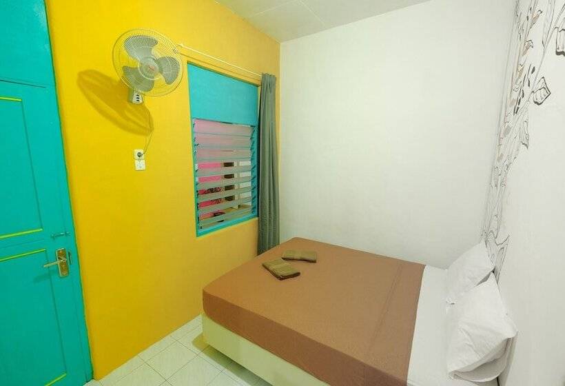 هاستل Snooze Malang