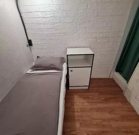 هتل کپسول Hostel Caps Home