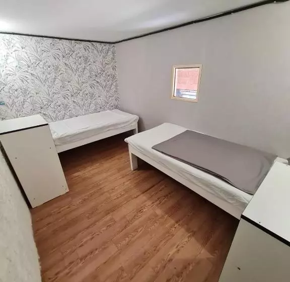 هتل کپسول Hostel Caps Home