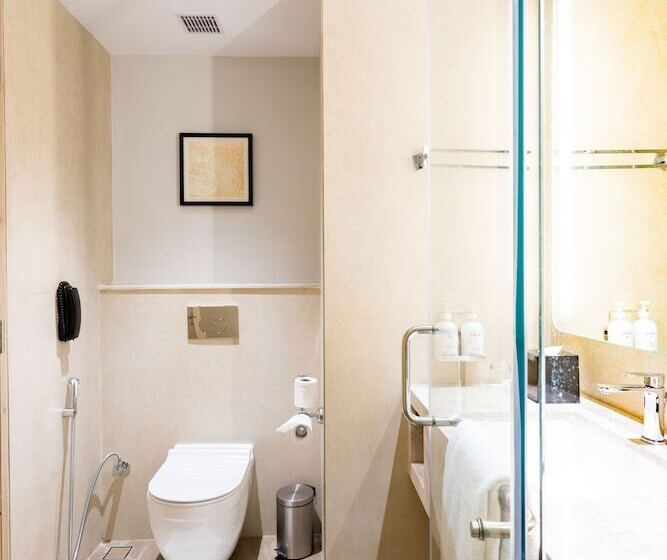 בית מלון כפרי Holiday Inn Lucknow Airport, An Ihg