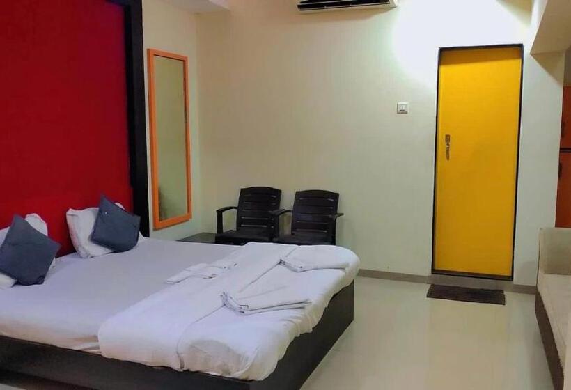 בית מלון כפרי Shree Krishna Palace