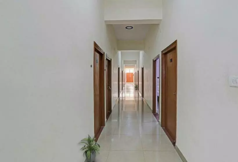 Hotelli Flagship Vrindavan Resort