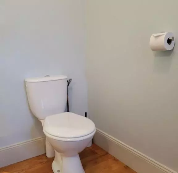 Majatalo Chambre D Hôtes Le Flacon De La Verrouille