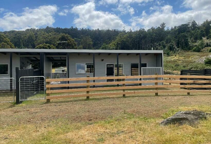 ユースホステル Acacia Hills Retreat