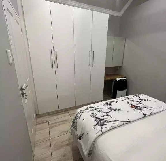 Aamiaismajoitus (B&B) Zen Stone Guest House