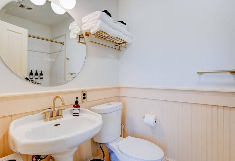 فندق Art City Inn