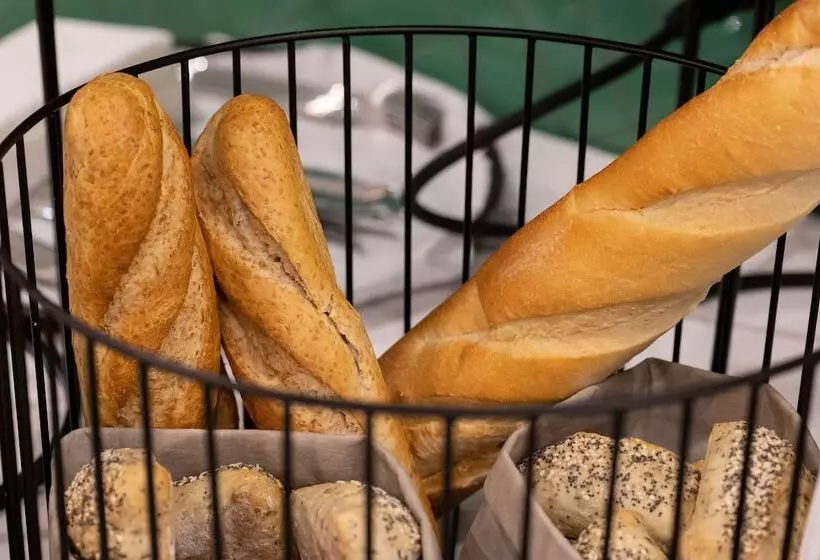 ホテル Mistral St Julian S, Affiliated By Meliá