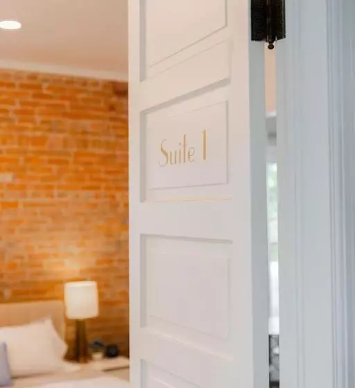ホテル Suite 1 Historic Art City Inn