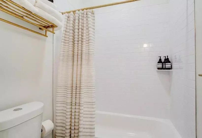 ホテル Suite 1 Historic Art City Inn