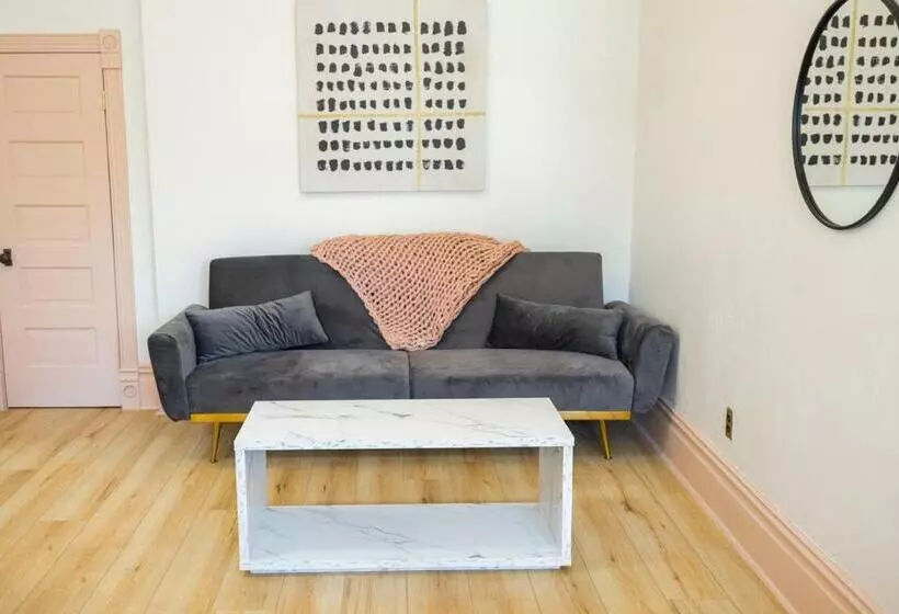 Hotelli Art City Inn