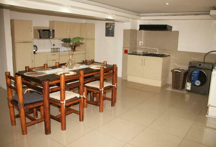 پانسیون Adorable Private Room In Germiston