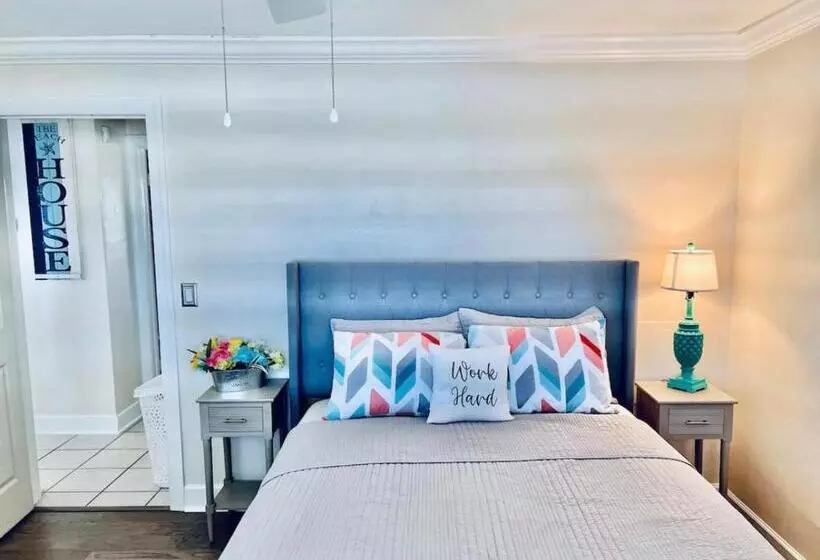 ペンション Cheerful Home With Two Bedrooms