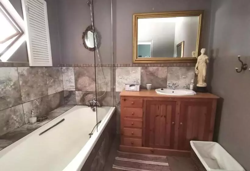 Majatalo Schafli Manor Wild Coast