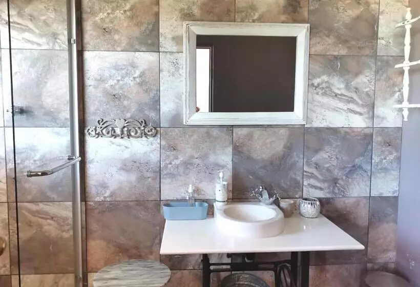 Majatalo Schafli Manor Wild Coast