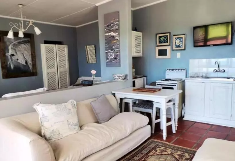 Majatalo Schafli Manor Wild Coast