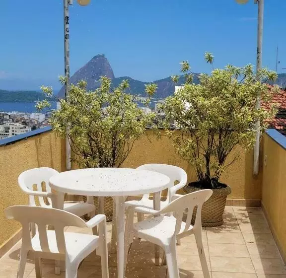 Santo Mirante Hostel