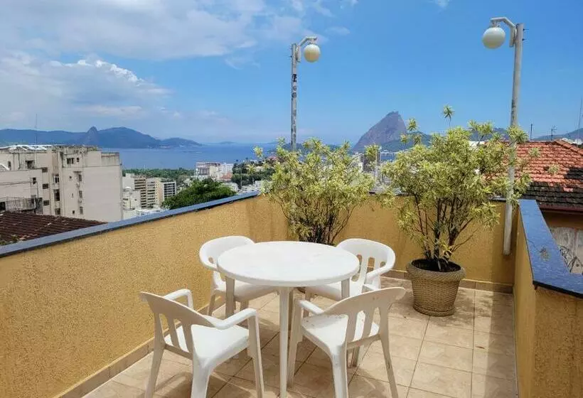 Santo Mirante Hostel