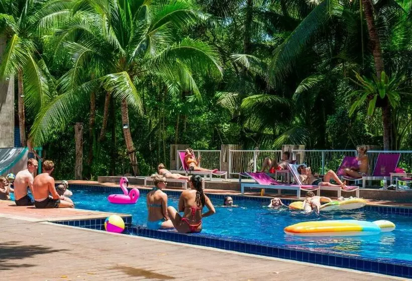 ユースホステル Nomads Ao Nang