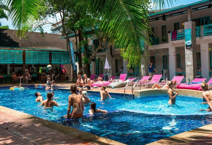 فندق صغير Nomads Ao Nang